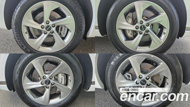 Genesis GV70 2.5T Gasoline AWD 2025 — фото 24