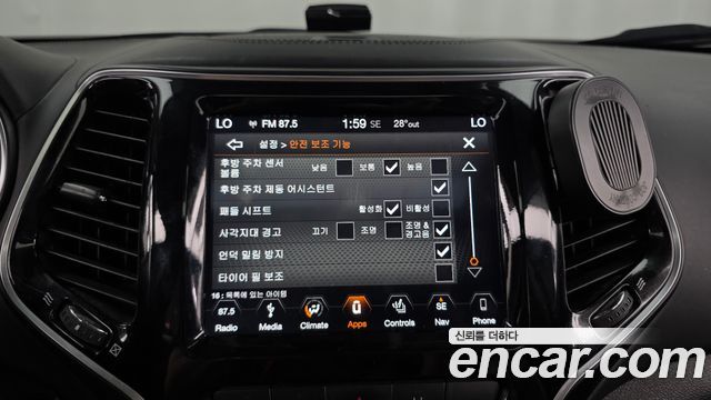 Jeep Cherokee (KL) 2.2 Diesel Overland 4WD 2019 — фото 16