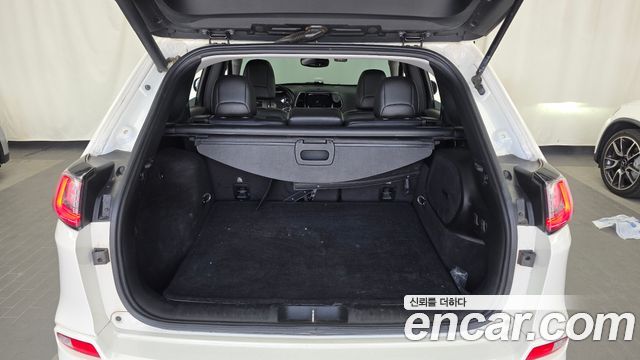 Jeep Cherokee (KL) 2.2 Diesel Overland 4WD 2019 — фото 20