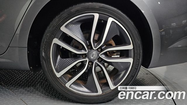 Renault Korea SM6 1.6 TCe RE 2017 — фото 21
