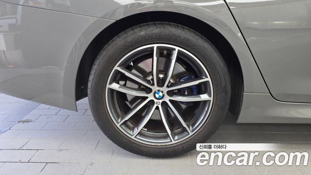BMW 5 Series (G30) 520i M Sport 2022 — фото 5