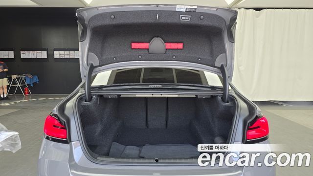 BMW 5 Series (G30) 520i M Sport 2022 — фото 20