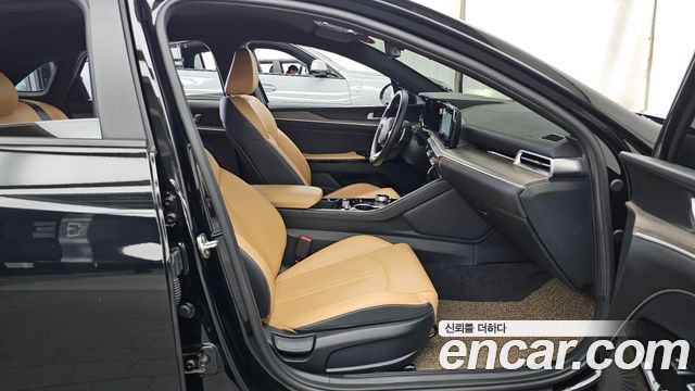 Kia K5 (III) 2.0 Noblesse 2022 — фото 11