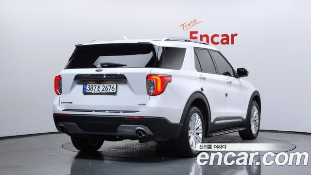Ford Explorer (VI) 2.3 LimIted 4WD 2020 — фото 2