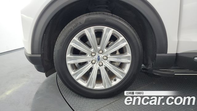 Ford Explorer (VI) 2.3 LimIted 4WD 2020 — фото 5