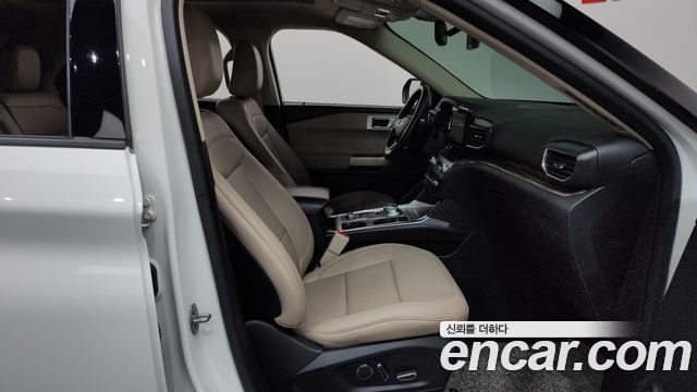 Ford Explorer (VI) 2.3 LimIted 4WD 2020 — фото 11