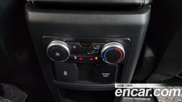 Ford Explorer (VI) 2.3 LimIted 4WD 2020 — фото 16