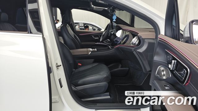 Mercedes-Benz EQS SUV (X296) EQS450 4MATIC Online Edition 2024 — фото 11