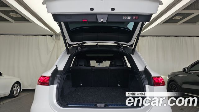 Mercedes-Benz EQS SUV (X296) EQS450 4MATIC Online Edition 2024 — фото 20