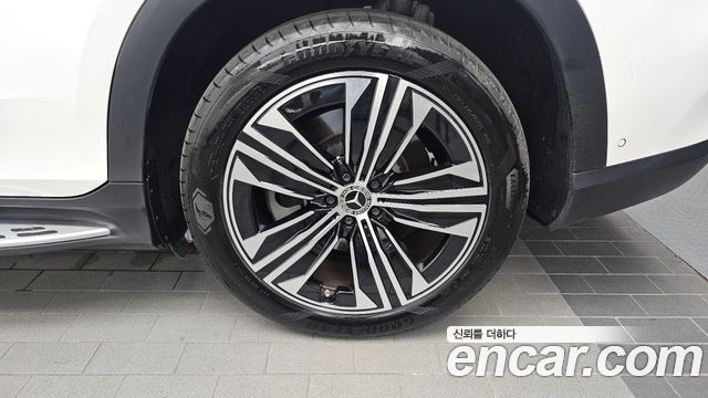 Mercedes-Benz EQS SUV (X296) EQS450 4MATIC Online Edition 2024 — фото 21