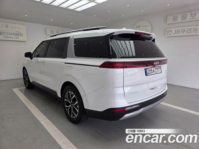 Kia Carnival (IV) Diesel 9-Seater Prestige 2023 — фото 16