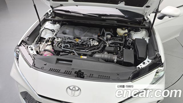 Toyota Camry (XV80) 2.5 XLE Premium Hybrid 2025 — фото 6