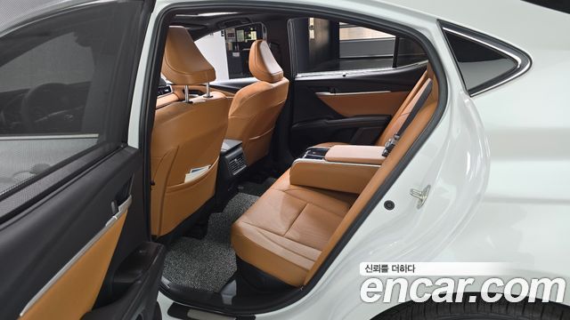 Toyota Camry (XV80) 2.5 XLE Premium Hybrid 2025 — фото 11