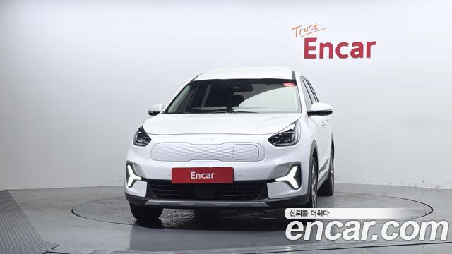 Kia Niro Plus Earth 2023 — фото 3