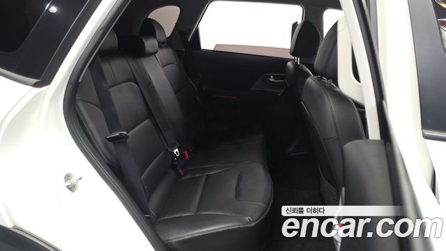 Kia Niro Plus Earth 2023 — фото 11