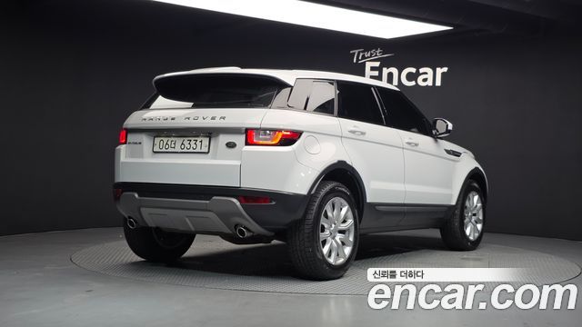 Land Rover Range Rover Evoque 2.0 TD4 SE 2018 — фото 2