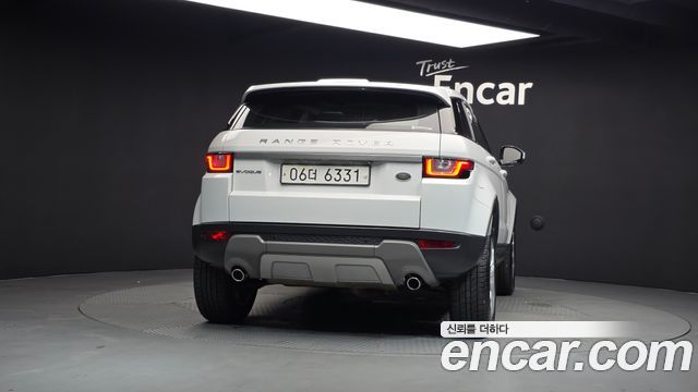 Land Rover Range Rover Evoque 2.0 TD4 SE 2018 — фото 4