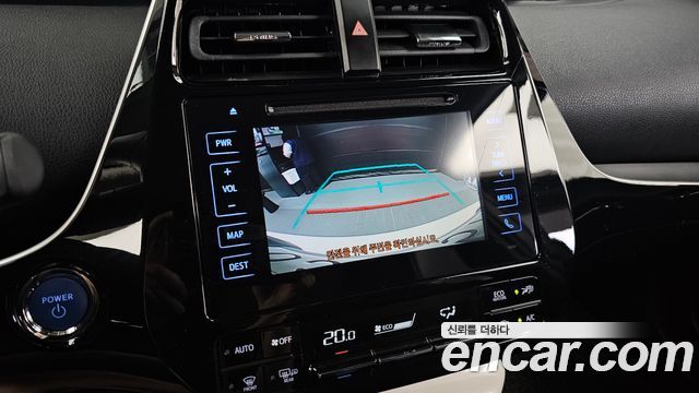 Toyota Prius (IV) 1.8 E 2017 — фото 15