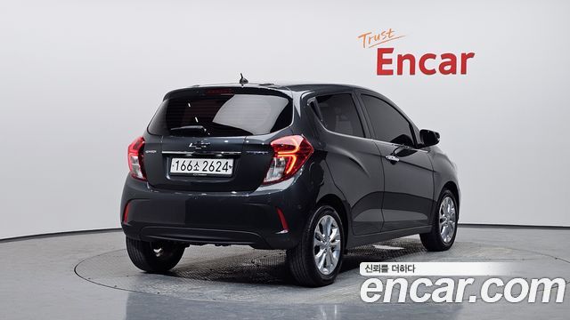 Chevrolet Spark Premier 2022 — фото 2
