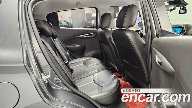 Chevrolet Spark Premier 2022 — фото 11