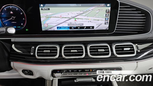 Mercedes-Benz GLS-Class (X167) Maybach GLS600 4MATIC Manufakur 2023 — фото 14