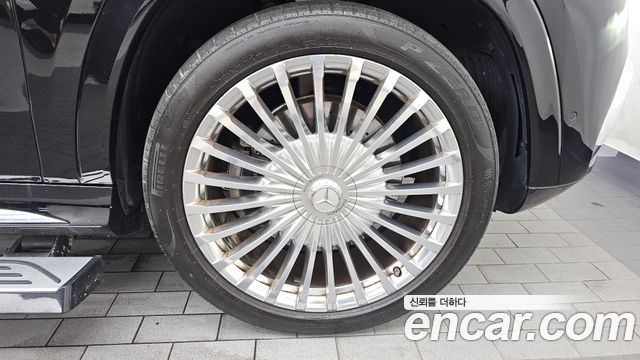 Mercedes-Benz GLS-Class (X167) Maybach GLS600 4MATIC Manufakur 2023 — фото 21