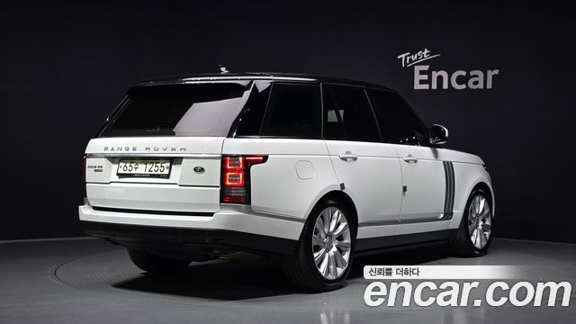 Land Rover Range Rover (IV) 5.0 SC Vogue SE 2017 — фото 2