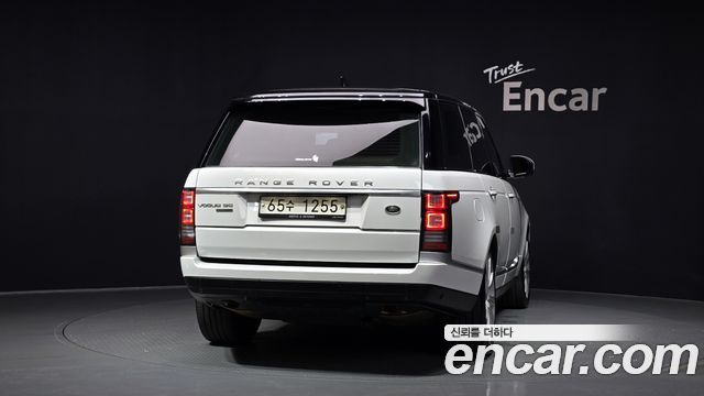 Land Rover Range Rover (IV) 5.0 SC Vogue SE 2017 — фото 4