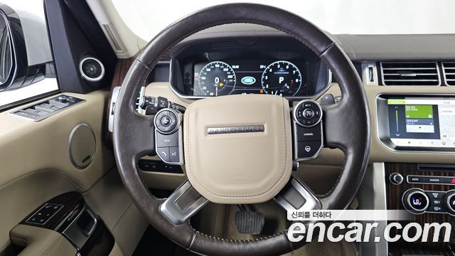 Land Rover Range Rover (IV) 5.0 SC Vogue SE 2017 — фото 13