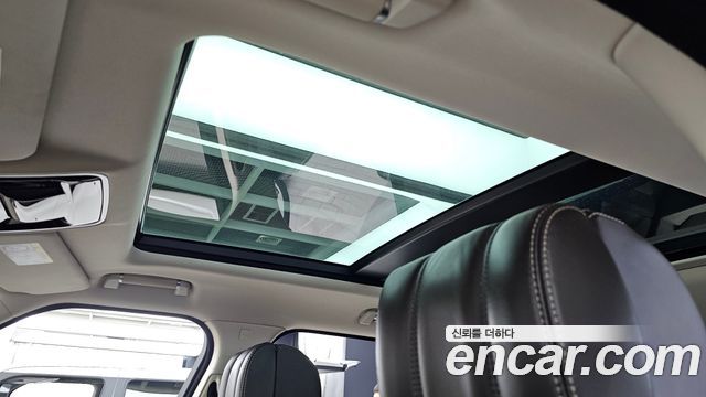 Land Rover Range Rover (IV) 5.0 SC Vogue SE 2017 — фото 19