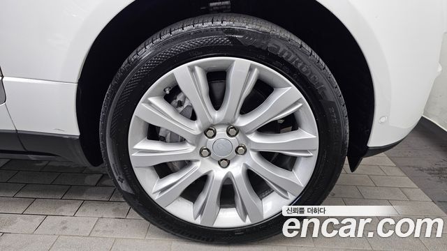 Land Rover Range Rover (IV) 5.0 SC Vogue SE 2017 — фото 21