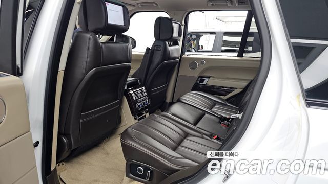 Land Rover Range Rover (IV) 5.0 SC Vogue SE 2017 — фото 26