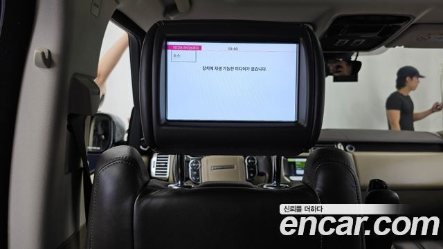 Land Rover Range Rover (IV) 5.0 SC Vogue SE 2017 — фото 32