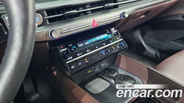 Hyundai Grandeur Hybrid (GN7) Premium 2023 — фото 17