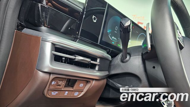 Hyundai Grandeur Hybrid (GN7) Premium 2023 — фото 27