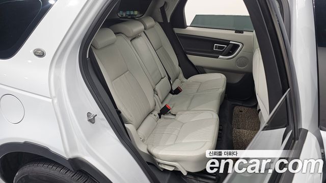 Land Rover Discovery Sport 2.0 TD4 SE (150PS) 2017 — фото 11