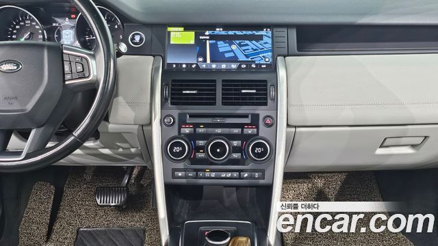 Land Rover Discovery Sport 2.0 TD4 SE (150PS) 2017 — фото 14