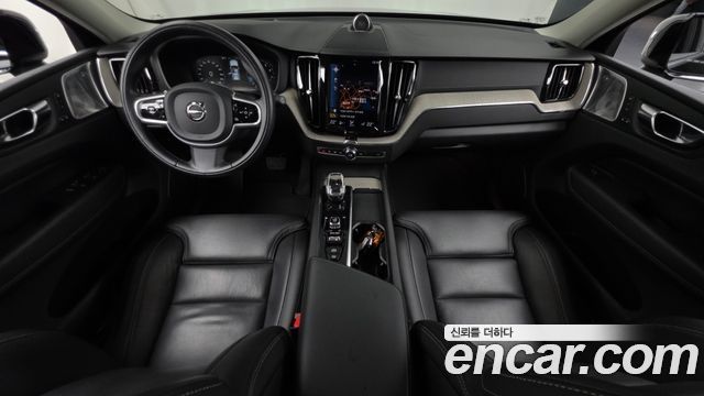 Volvo XC60 (II) B6 Inscirtion 2021 — фото 7