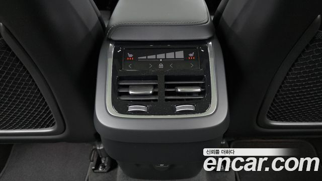 Volvo XC60 (II) B6 Inscirtion 2021 — фото 19