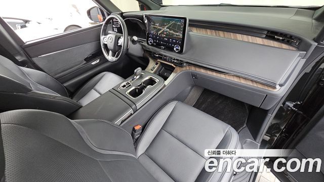 Lexus LM (II) 500h Royal 2025 — фото 7