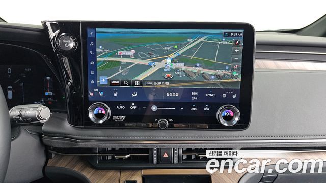 Lexus LM (II) 500h Royal 2025 — фото 14