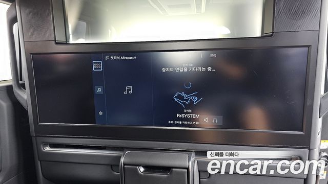 Lexus LM (II) 500h Royal 2025 — фото 17