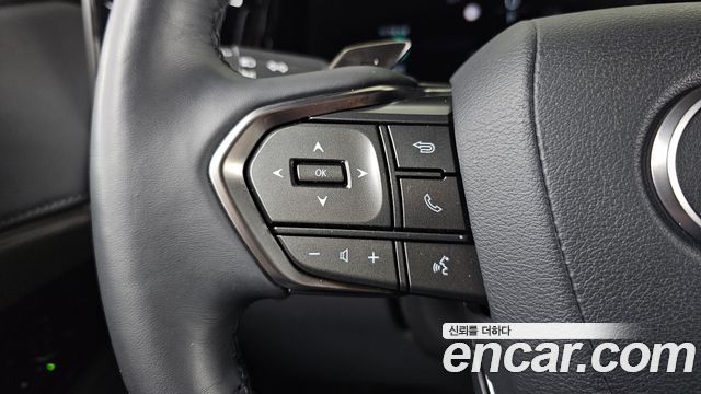 Lexus LM (II) 500h Royal 2025 — фото 34