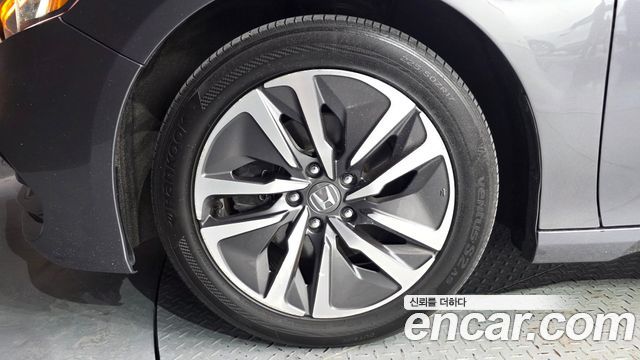 Honda Accord (X) 2.0 Hybrid Touring 2020 — фото 5