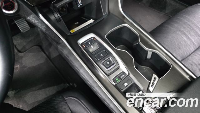 Honda Accord (X) 2.0 Hybrid Touring 2020 — фото 9