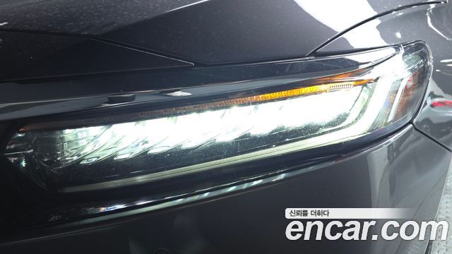 Honda Accord (X) 2.0 Hybrid Touring 2020 — фото 22