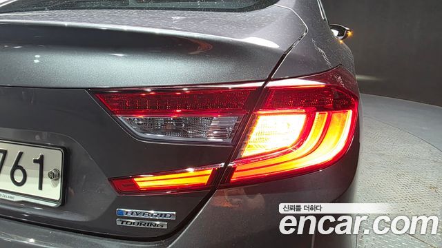 Honda Accord (X) 2.0 Hybrid Touring 2020 — фото 23