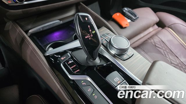 BMW 6 Series GT (G32) 620d xDrive M Sport 2020 — фото 9