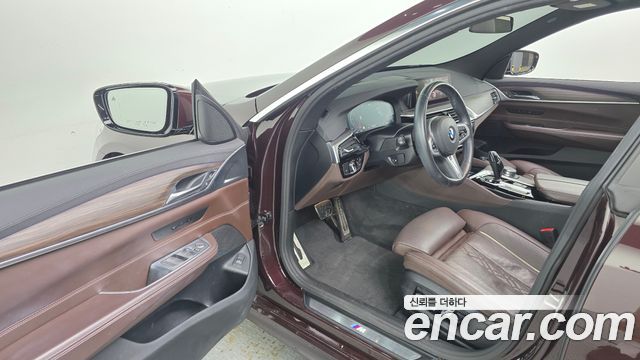 BMW 6 Series GT (G32) 620d xDrive M Sport 2020 — фото 13