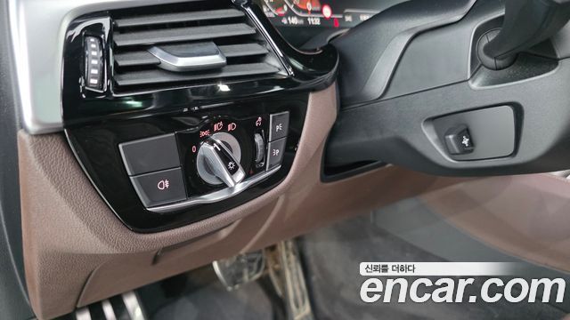 BMW 6 Series GT (G32) 620d xDrive M Sport 2020 — фото 27